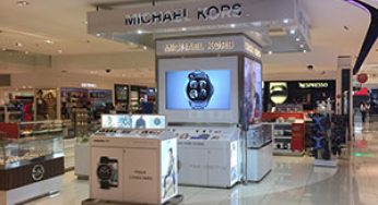 Retrofit Michael Kors Column Dufry monitor – GRU